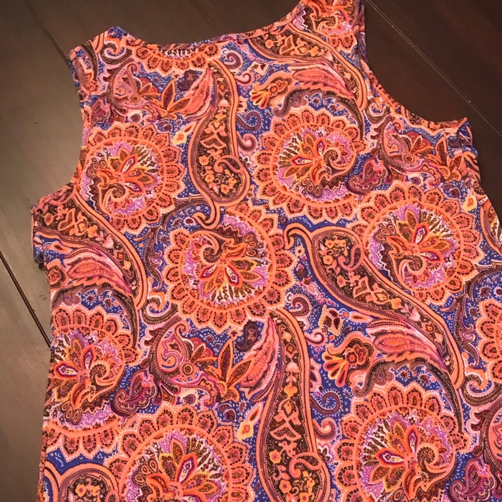 🔥 6 for $30 Paisley Ruffled Tank - Picture 2 of 5